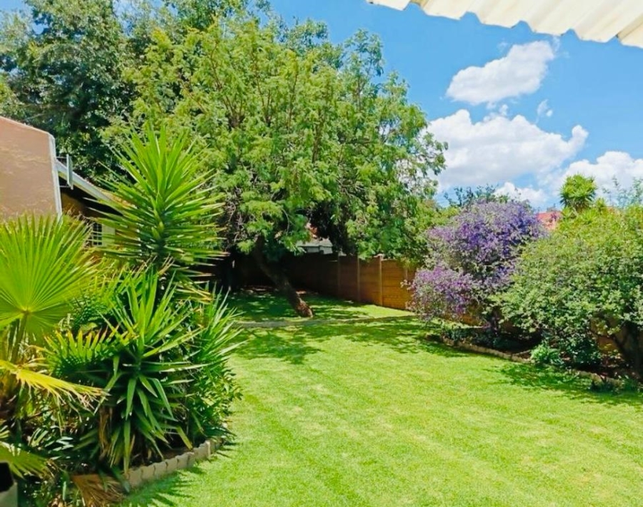 3 Bedroom Property for Sale in Helikonpark Gauteng