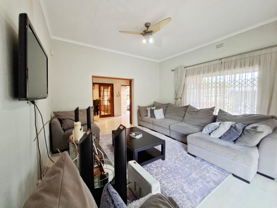 3 Bedroom Property for Sale in Vorna Valley Gauteng