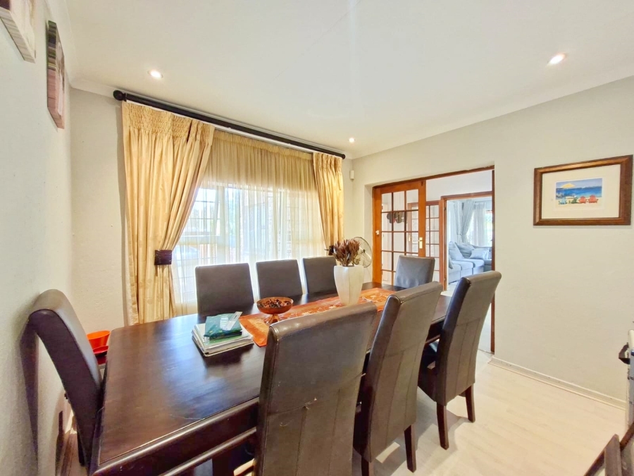 3 Bedroom Property for Sale in Vorna Valley Gauteng