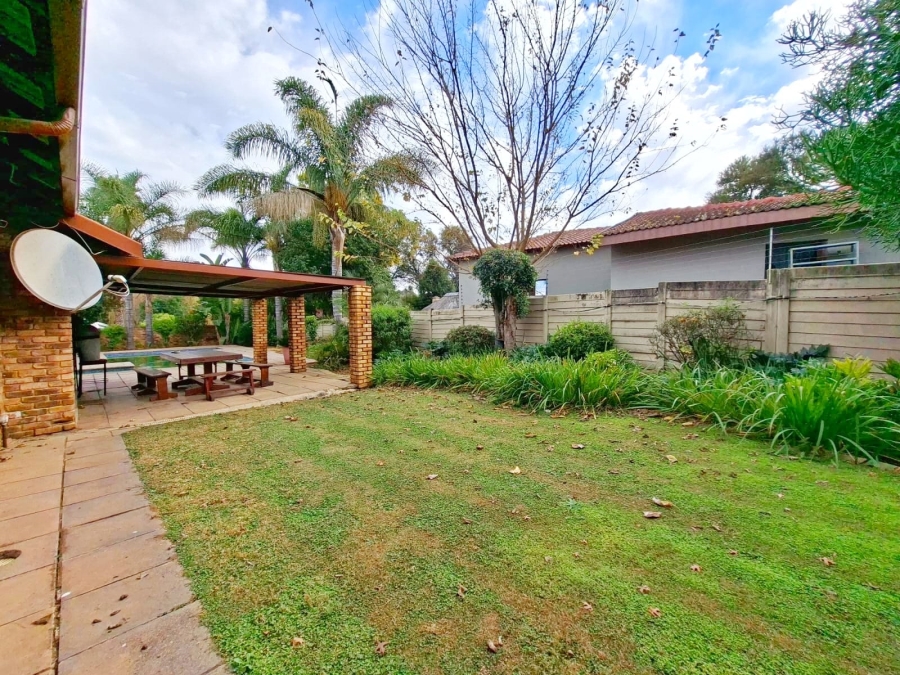 3 Bedroom Property for Sale in Vorna Valley Gauteng