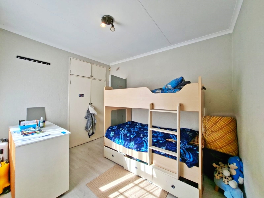 3 Bedroom Property for Sale in Vorna Valley Gauteng