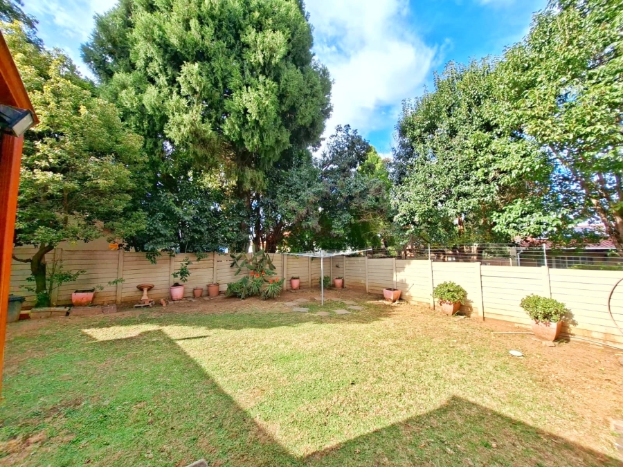 3 Bedroom Property for Sale in Vorna Valley Gauteng