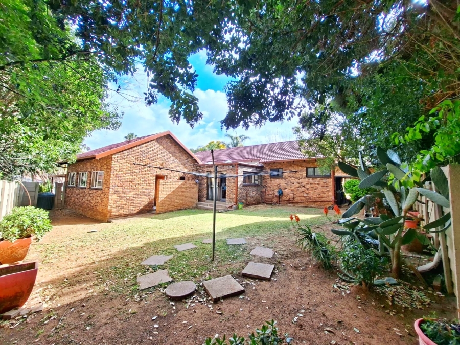 3 Bedroom Property for Sale in Vorna Valley Gauteng
