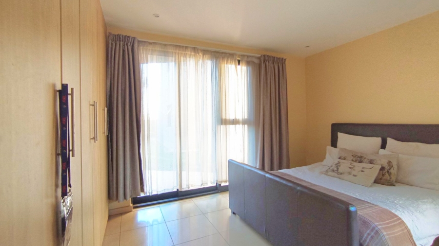 2 Bedroom Property for Sale in Rooihuiskraal North Gauteng