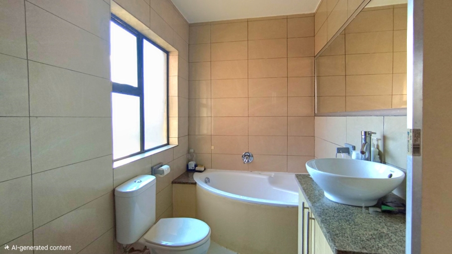 2 Bedroom Property for Sale in Rooihuiskraal North Gauteng