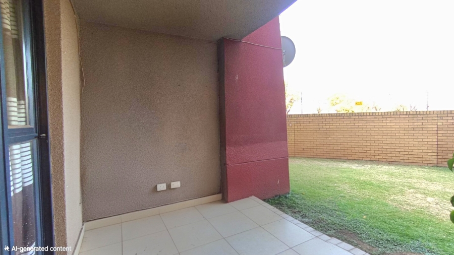 2 Bedroom Property for Sale in Rooihuiskraal North Gauteng