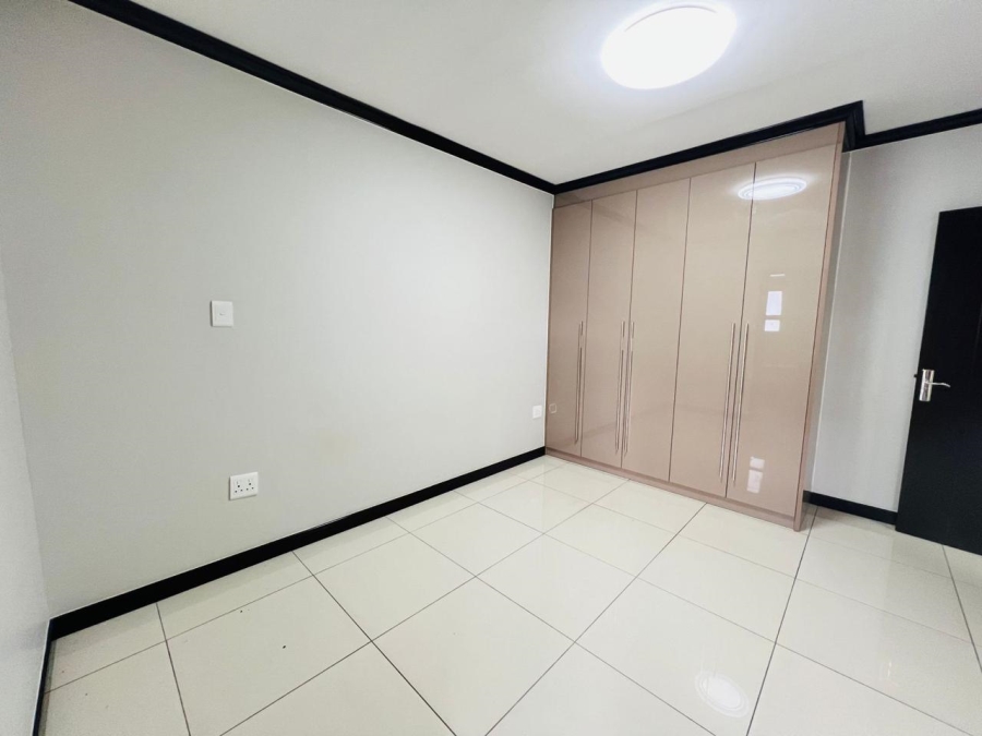 To Let 1 Bedroom Property for Rent in Fourways Gauteng