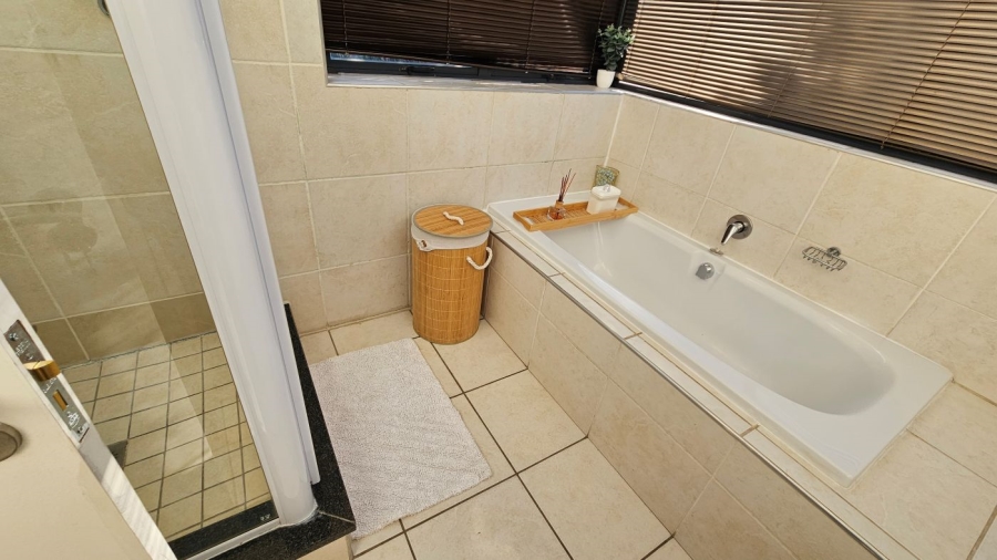 To Let 3 Bedroom Property for Rent in Morningside Gauteng
