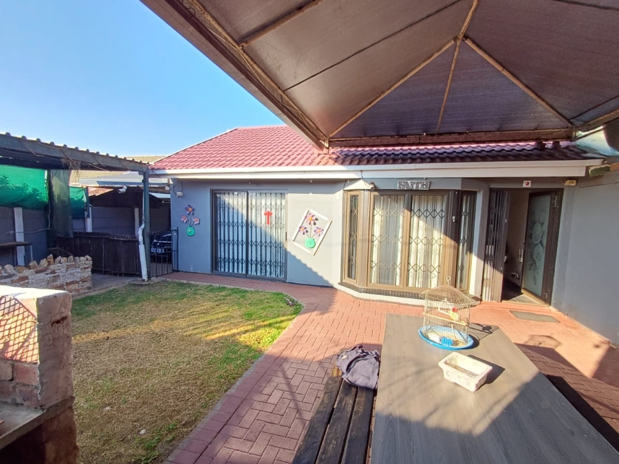 2 Bedroom Property for Sale in Duncanville Gauteng