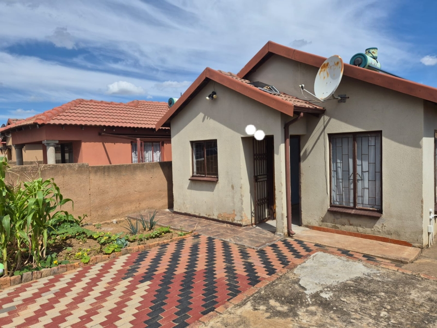 2 Bedroom Property for Sale in Soshanguve East Ext 3 Gauteng