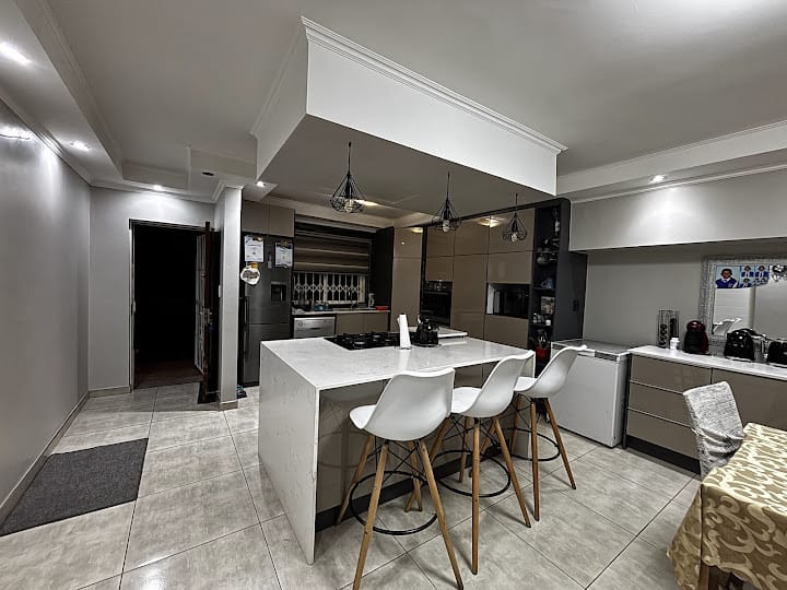 4 Bedroom Property for Sale in Erand Gardens Gauteng