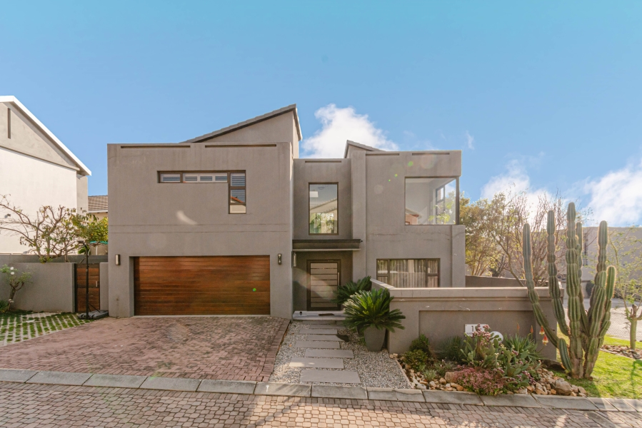 5 Bedroom Property for Sale in Beverley Gauteng