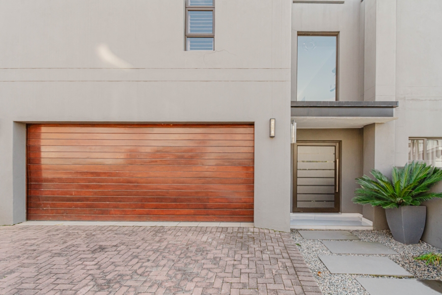 5 Bedroom Property for Sale in Beverley Gauteng