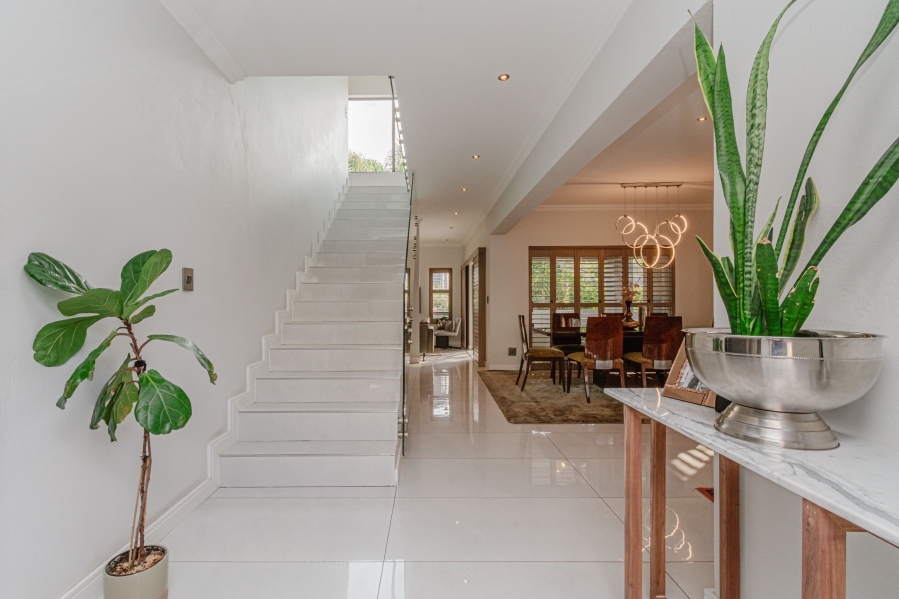 5 Bedroom Property for Sale in Beverley Gauteng