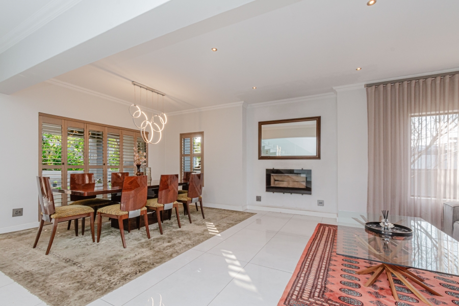 5 Bedroom Property for Sale in Beverley Gauteng