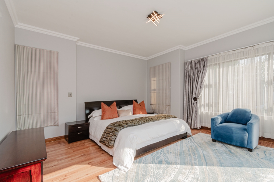 5 Bedroom Property for Sale in Beverley Gauteng