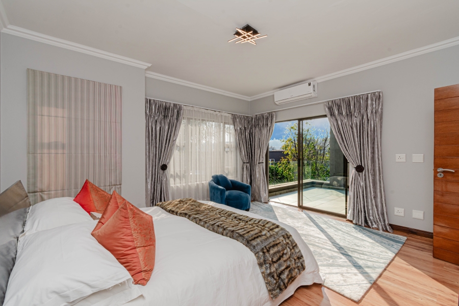 5 Bedroom Property for Sale in Beverley Gauteng