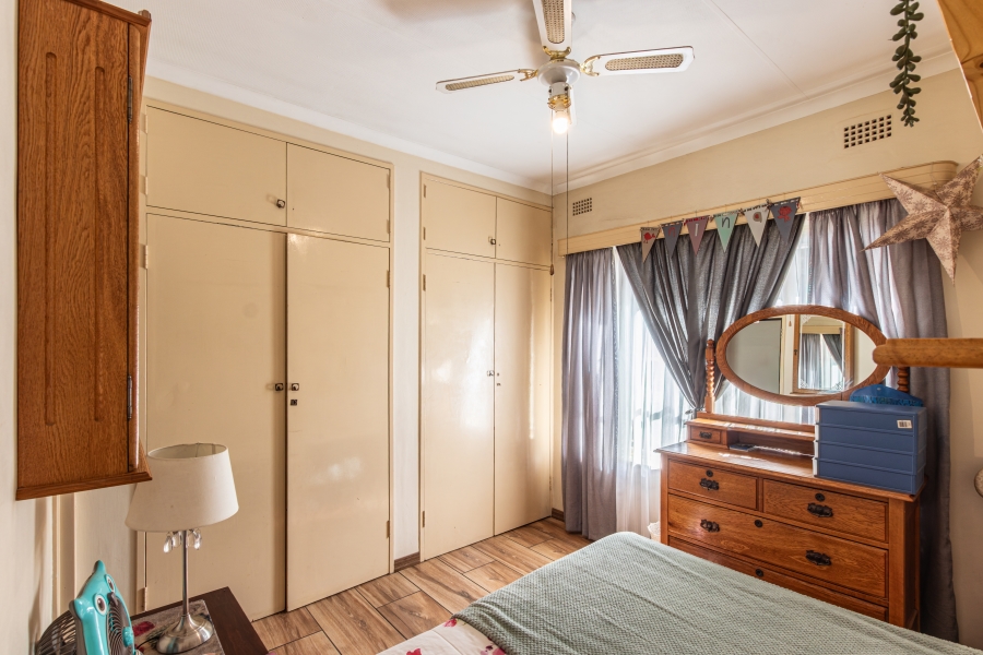 4 Bedroom Property for Sale in Helikonpark Gauteng