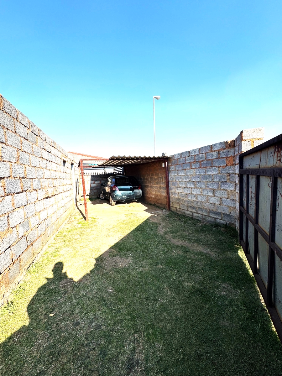 2 Bedroom Property for Sale in Windmill Park Gauteng