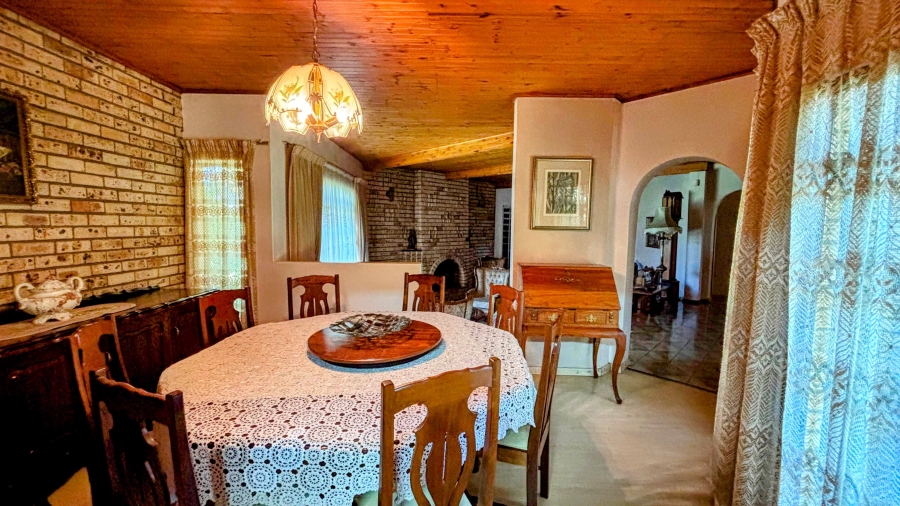4 Bedroom Property for Sale in Three Rivers East Gauteng