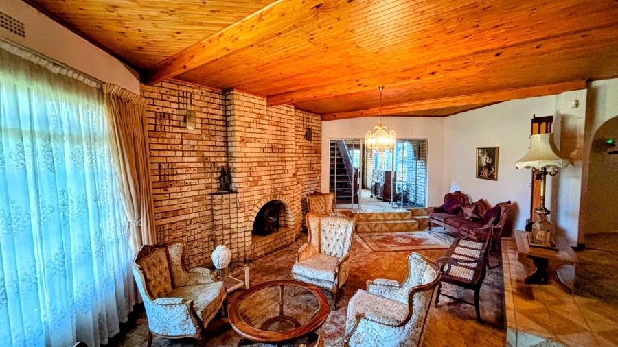 4 Bedroom Property for Sale in Three Rivers East Gauteng