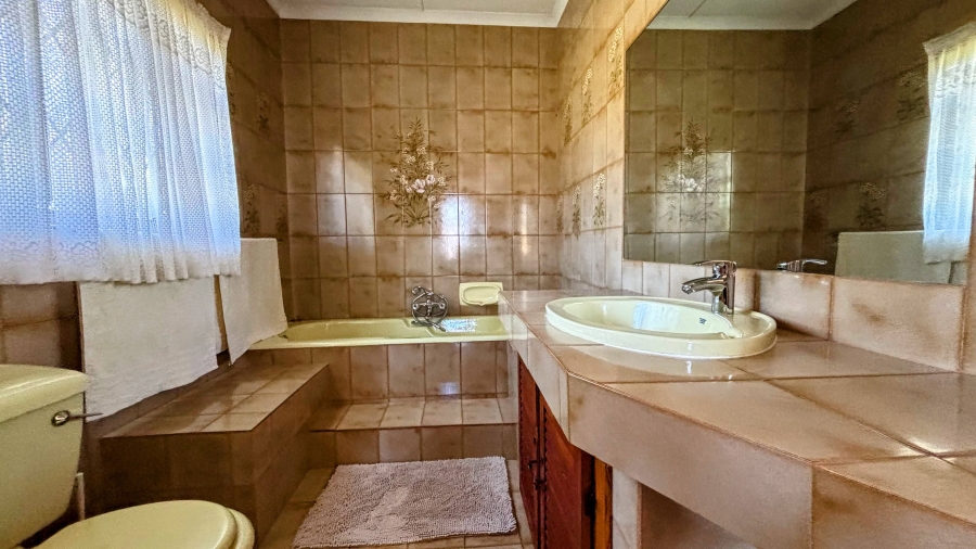4 Bedroom Property for Sale in Three Rivers East Gauteng