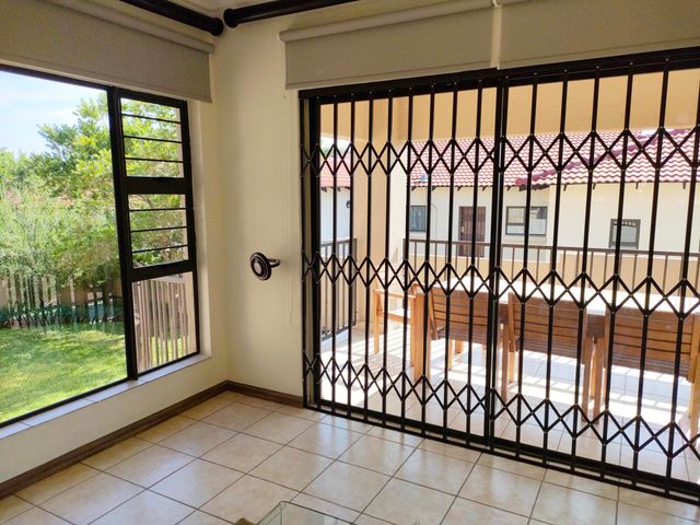To Let 4 Bedroom Property for Rent in Greengate Gauteng