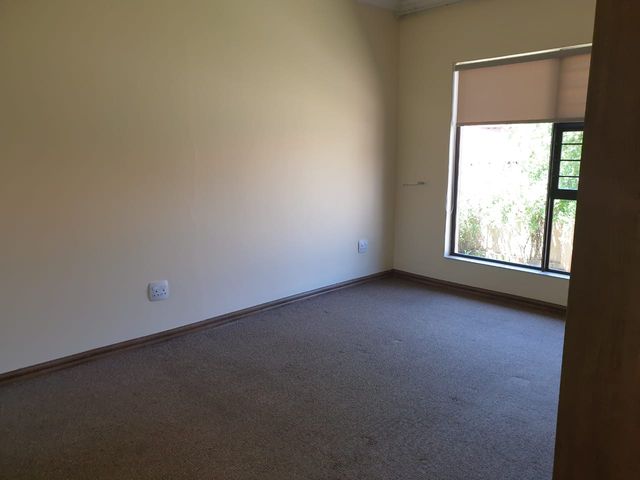 To Let 4 Bedroom Property for Rent in Greengate Gauteng