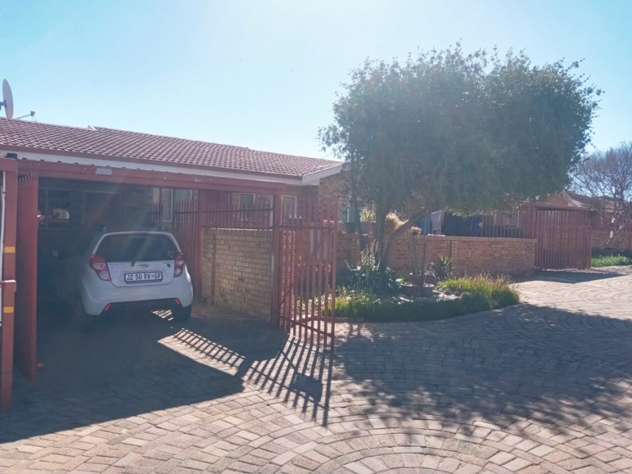 3 Bedroom Property for Sale in Greenhills Gauteng