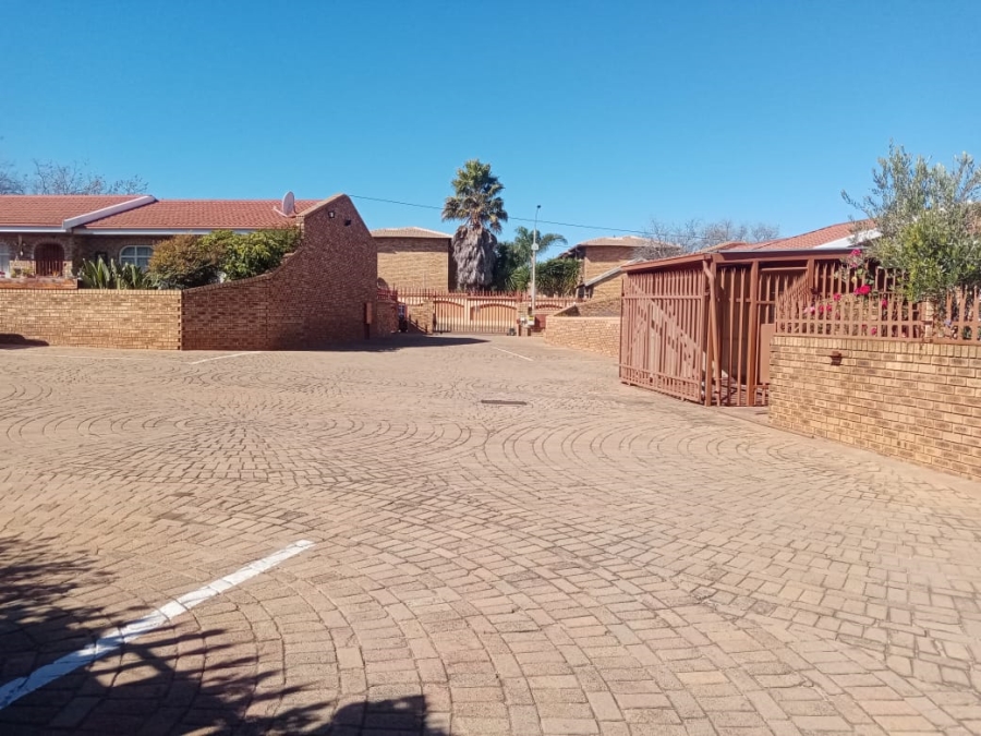 3 Bedroom Property for Sale in Greenhills Gauteng