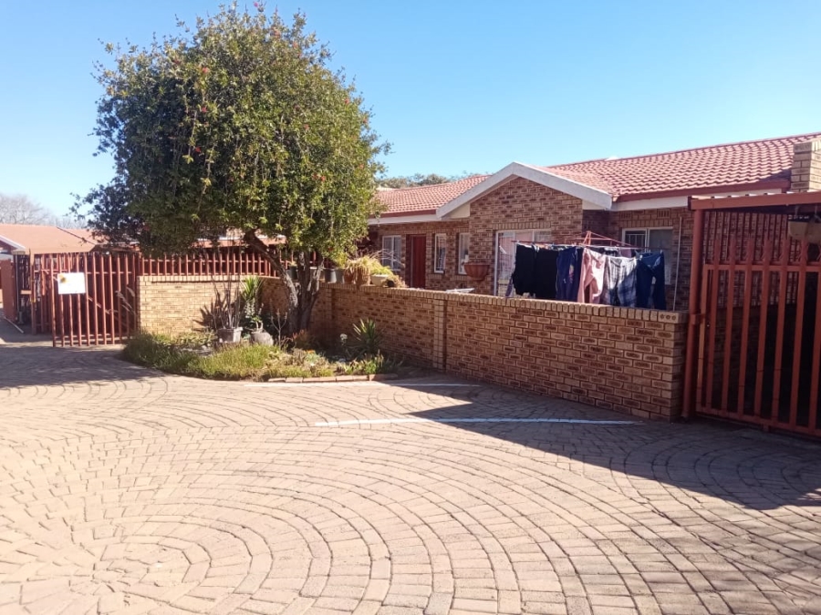 3 Bedroom Property for Sale in Greenhills Gauteng