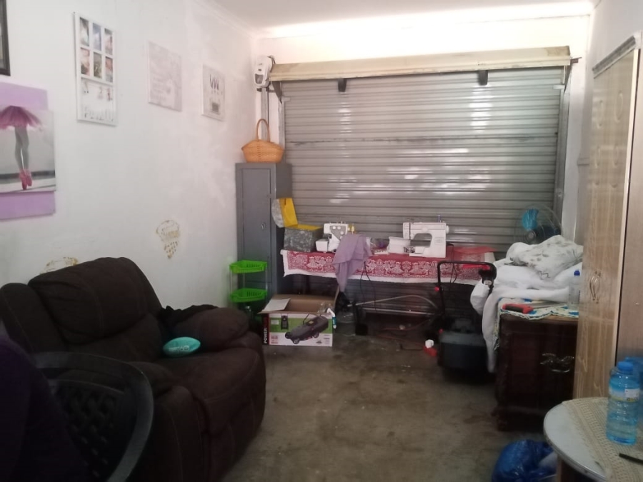 3 Bedroom Property for Sale in Greenhills Gauteng