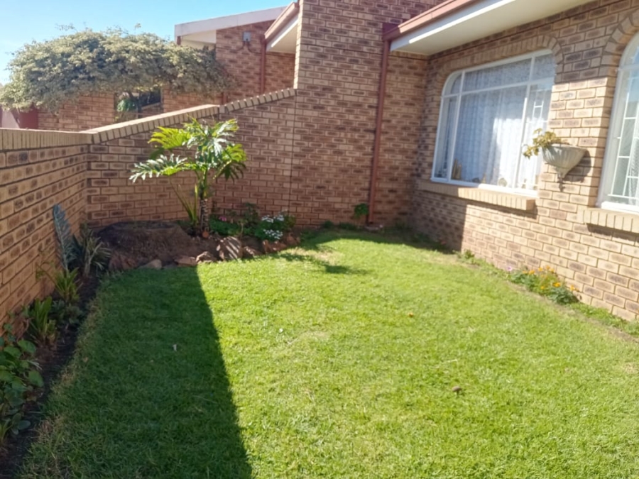3 Bedroom Property for Sale in Greenhills Gauteng