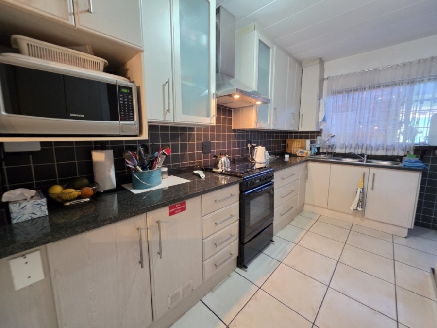 2 Bedroom Property for Sale in New Redruth Gauteng