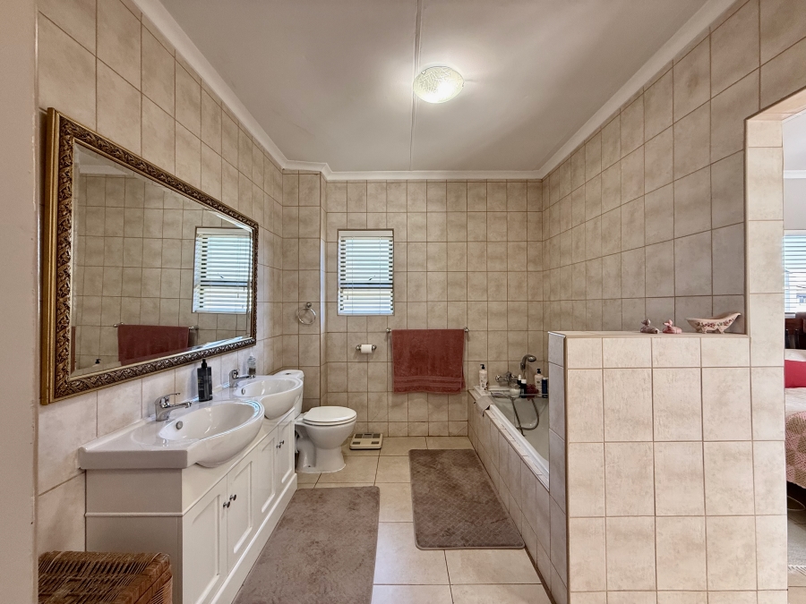 3 Bedroom Property for Sale in The Meadows Gauteng