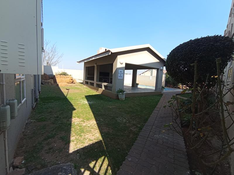 3 Bedroom Property for Sale in Oakdene Gauteng