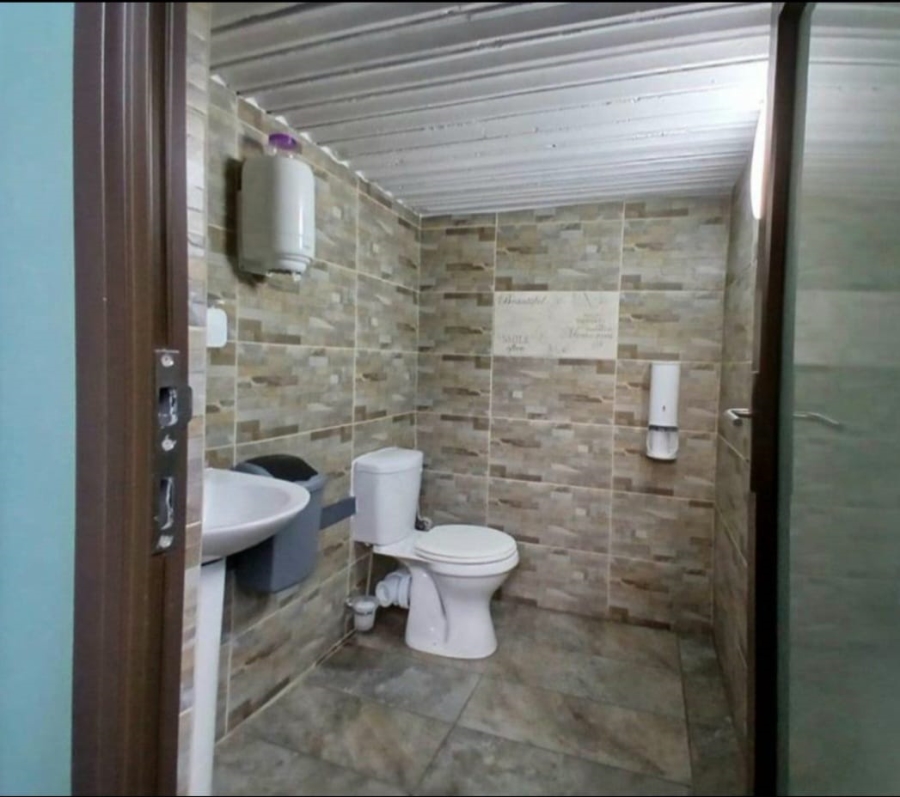 2 Bedroom Property for Sale in Selection Park Gauteng