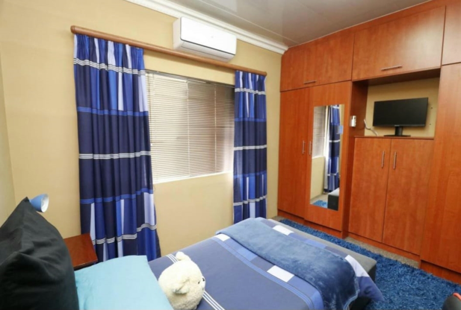 2 Bedroom Property for Sale in Selection Park Gauteng