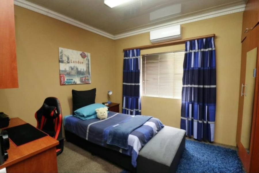 2 Bedroom Property for Sale in Selection Park Gauteng