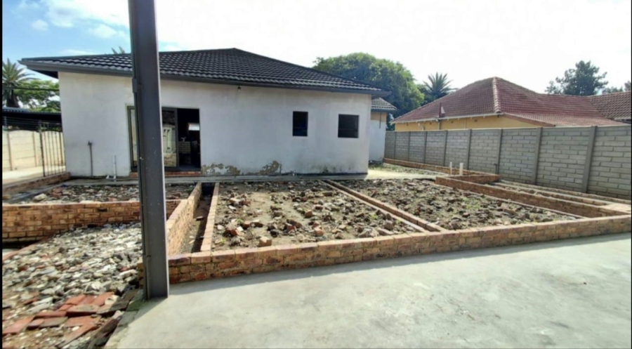 3 Bedroom Property for Sale in Selection Park Gauteng