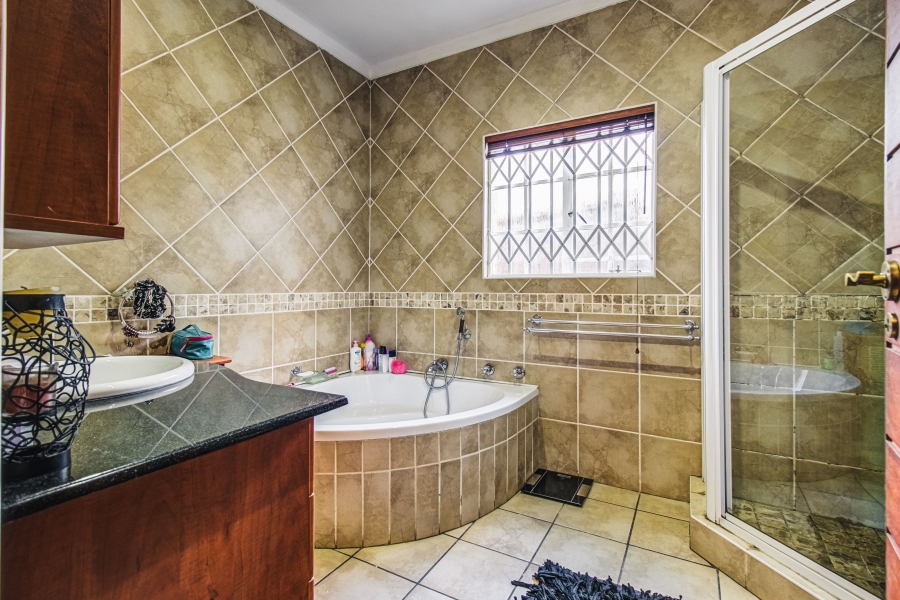 4 Bedroom Property for Sale in Parkrand Gauteng