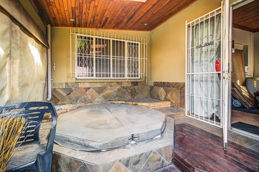 4 Bedroom Property for Sale in Parkrand Gauteng
