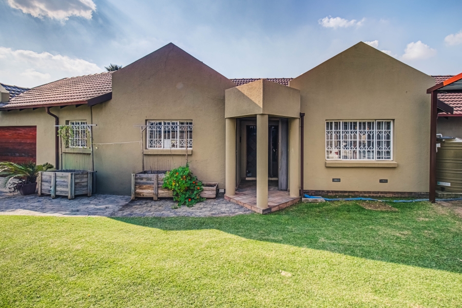 4 Bedroom Property for Sale in Parkrand Gauteng