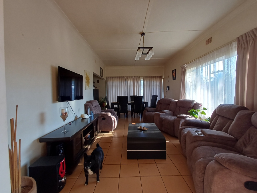 3 Bedroom Property for Sale in Homestead Gauteng
