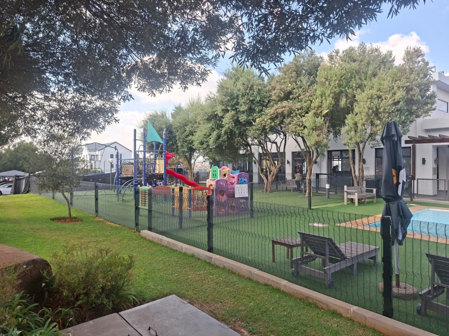 1 Bedroom Property for Sale in Greenstone Ridge Gauteng