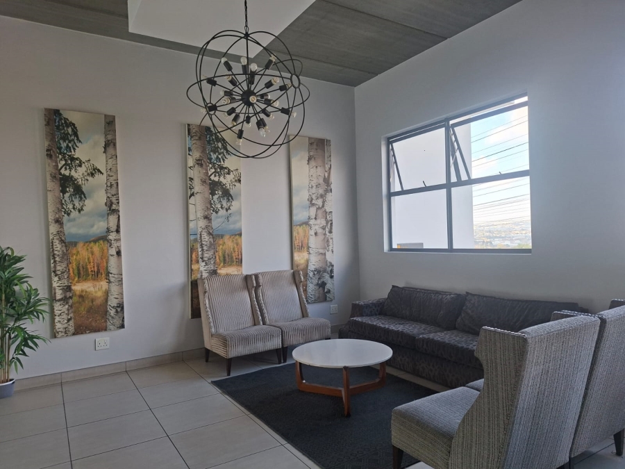 1 Bedroom Property for Sale in Greenstone Ridge Gauteng