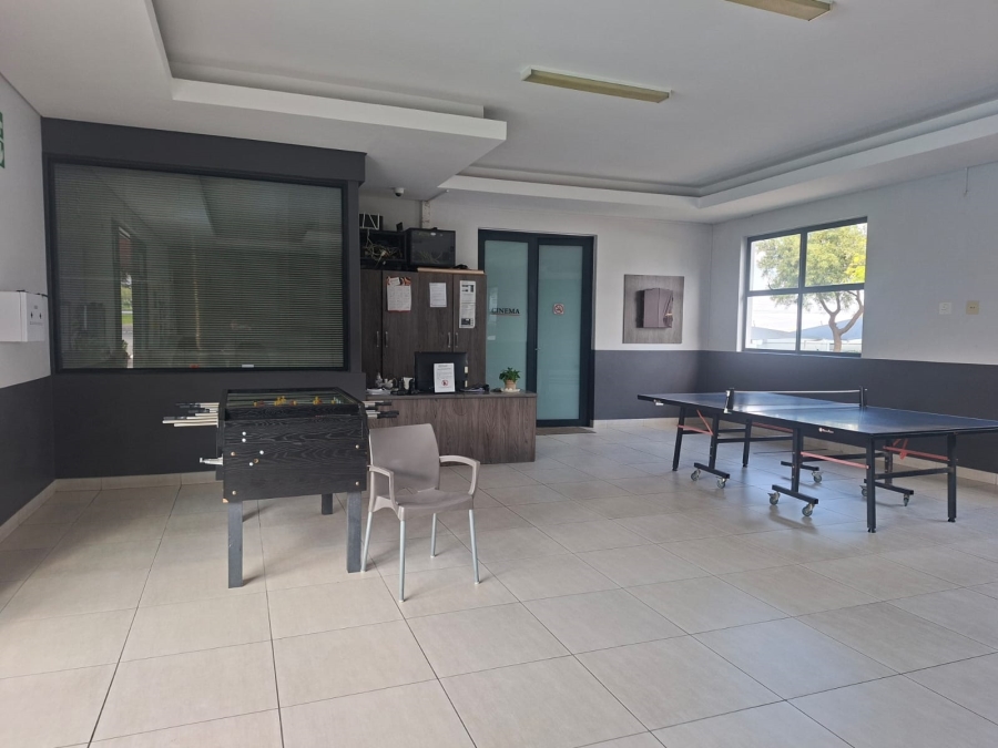 1 Bedroom Property for Sale in Greenstone Ridge Gauteng