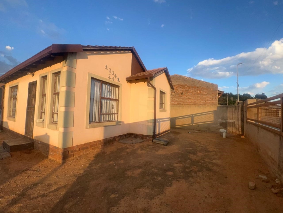 2 Bedroom Property for Sale in Kagiso Gauteng