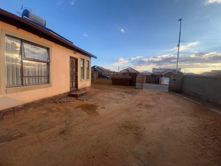2 Bedroom Property for Sale in Kagiso Gauteng
