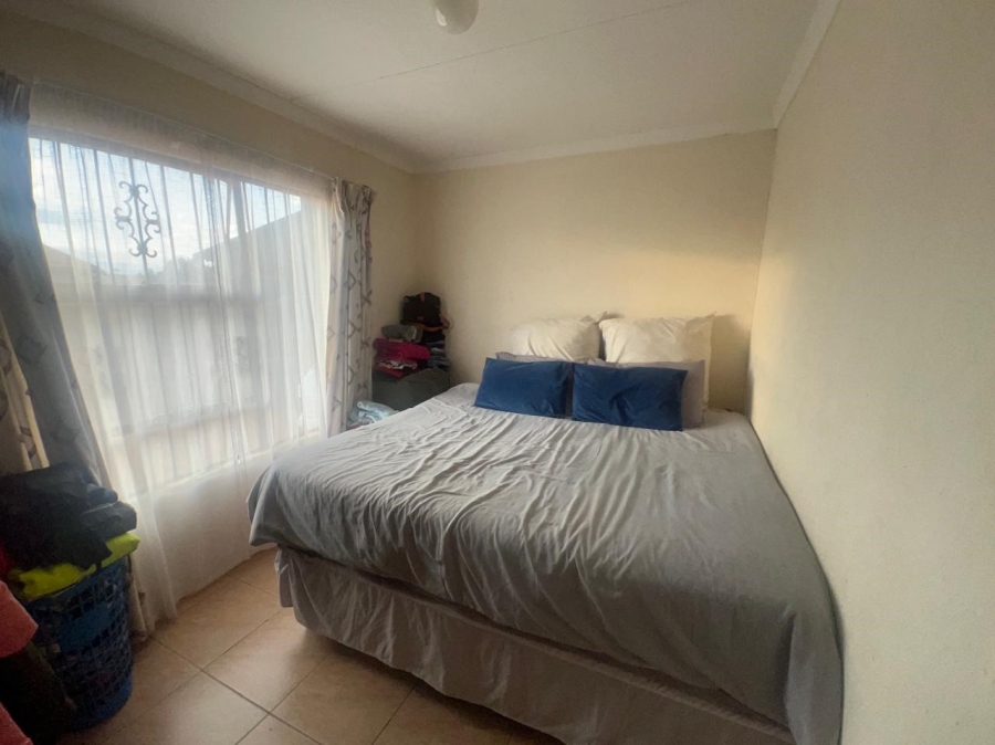 2 Bedroom Property for Sale in Kagiso Gauteng